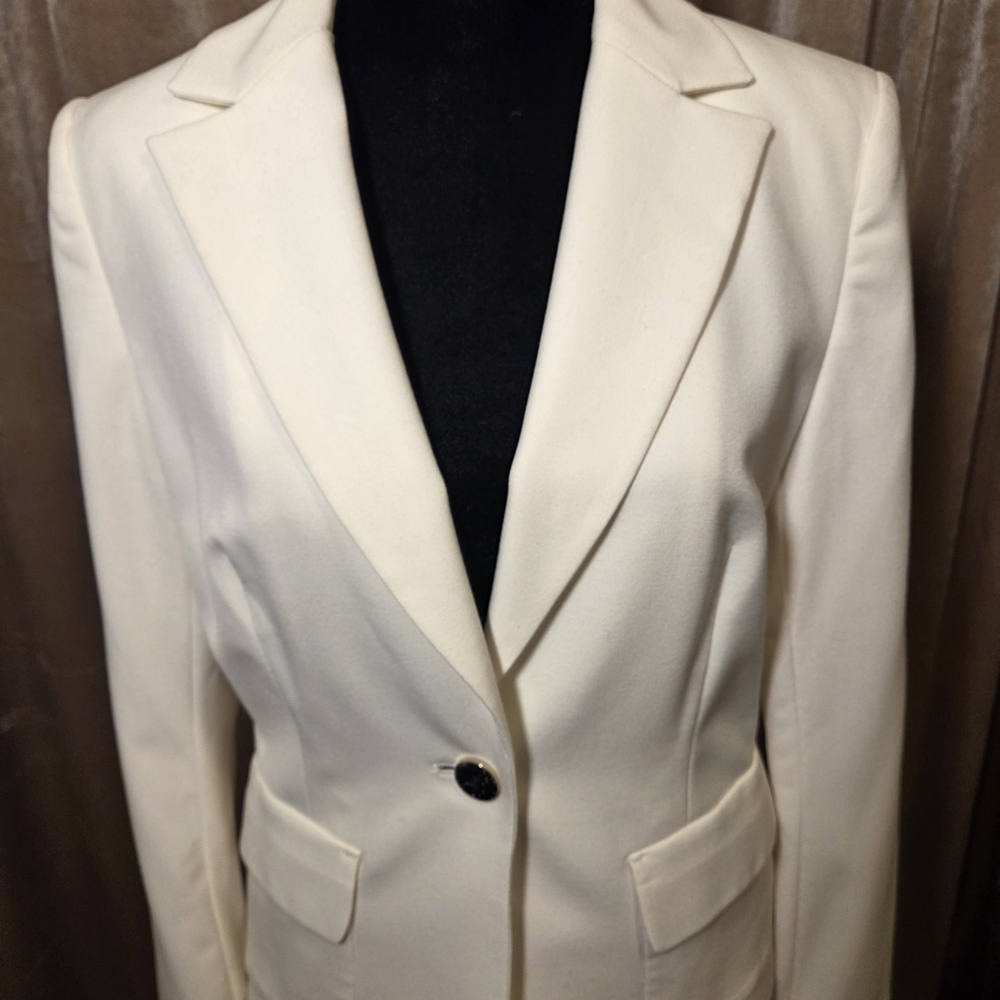 Calvin Klein Women's Winter White Pant Suit